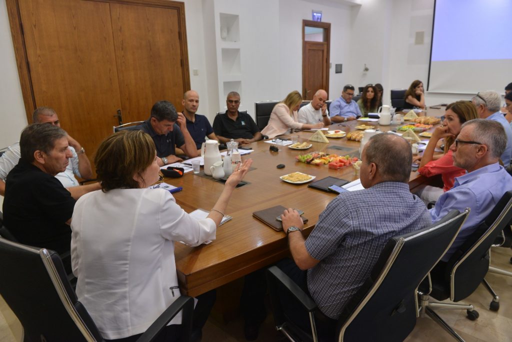  עיריית חיפה ויו"ר קק"ל קיימו לראשונה דיון רב משתתפים