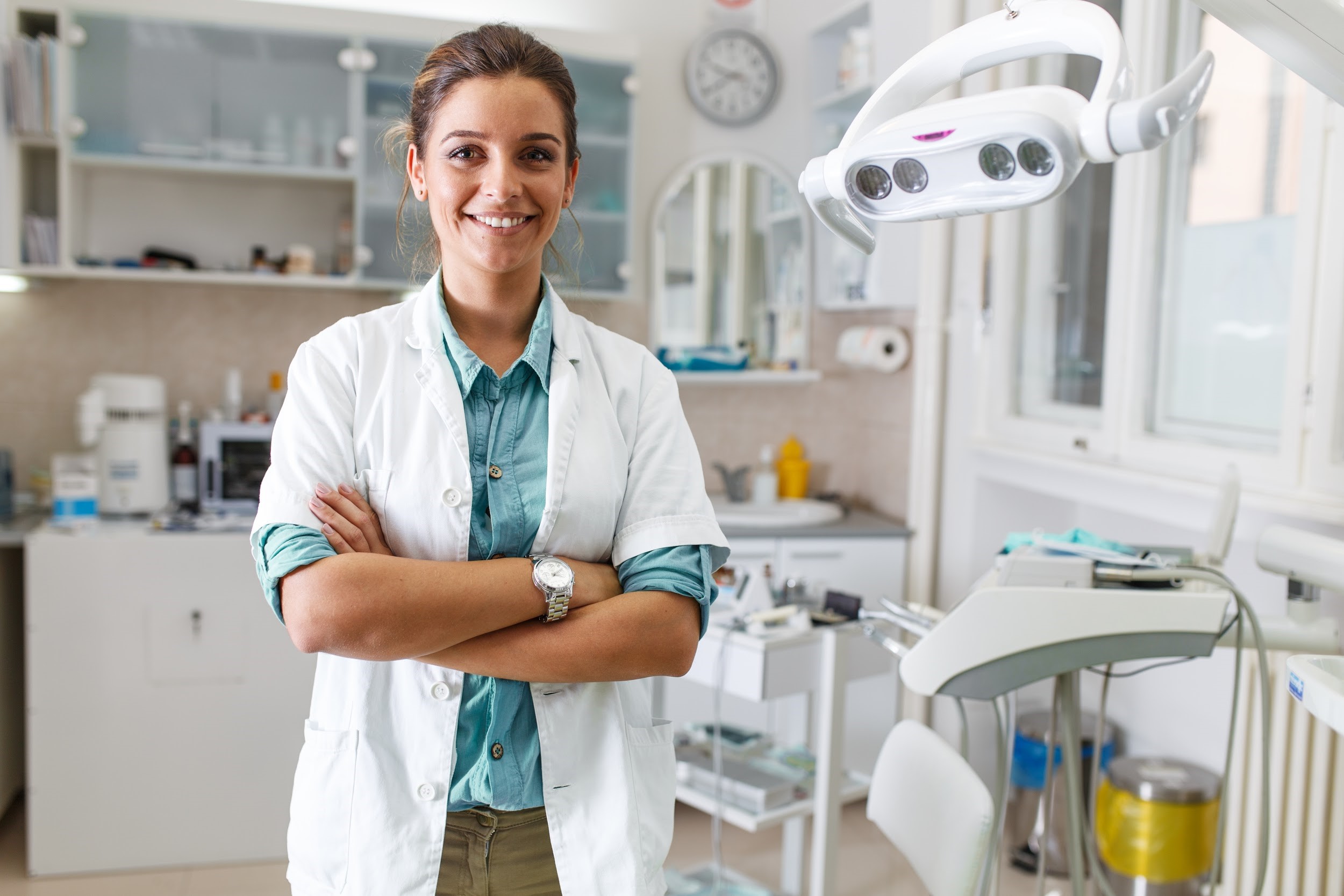 איך בוחרים רופא שיניים בחיפה?