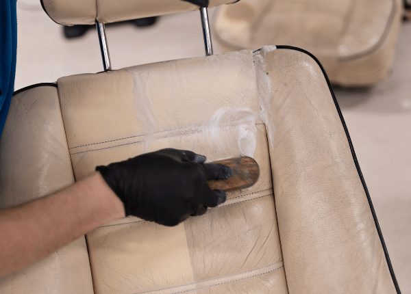 איך מנקים כיסאות מכתמים ולכלוך