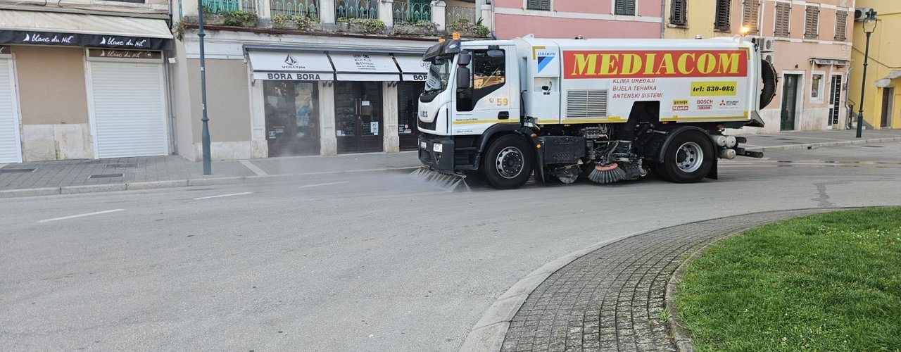 Jutarnje pranje ulica