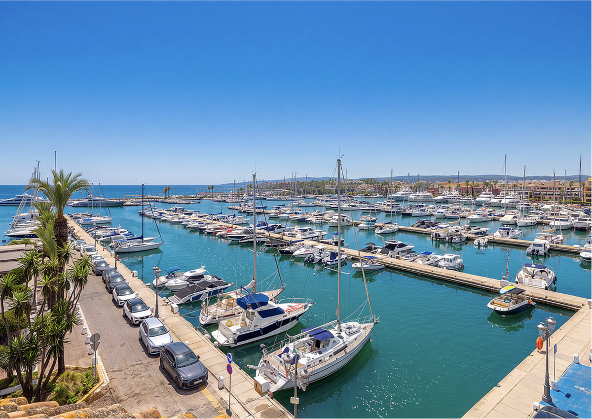 Penthouse in Sotogrande Marina
