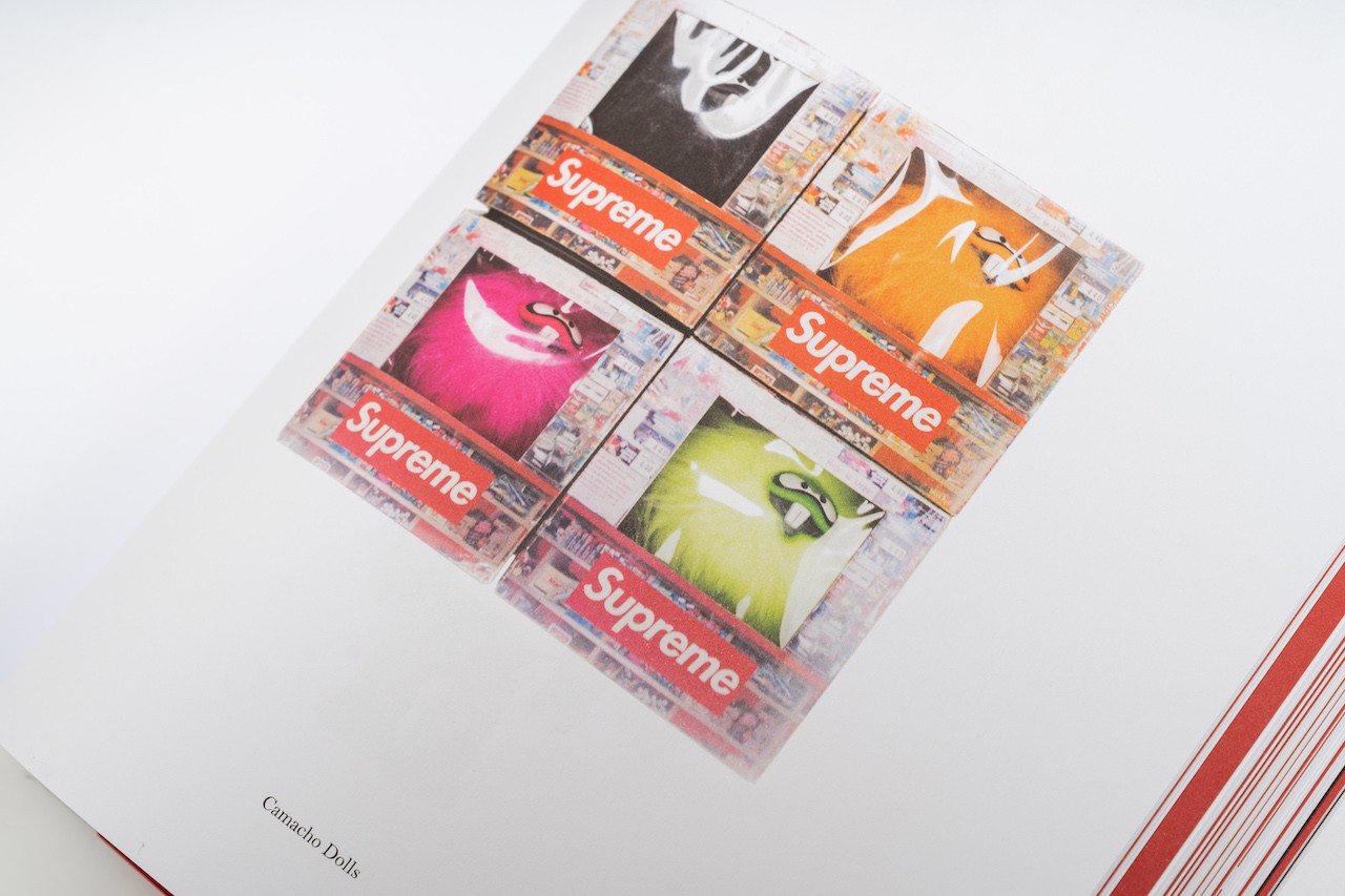 Supreme : Les accessoires mis en lumière dans le livre Objects Oriented