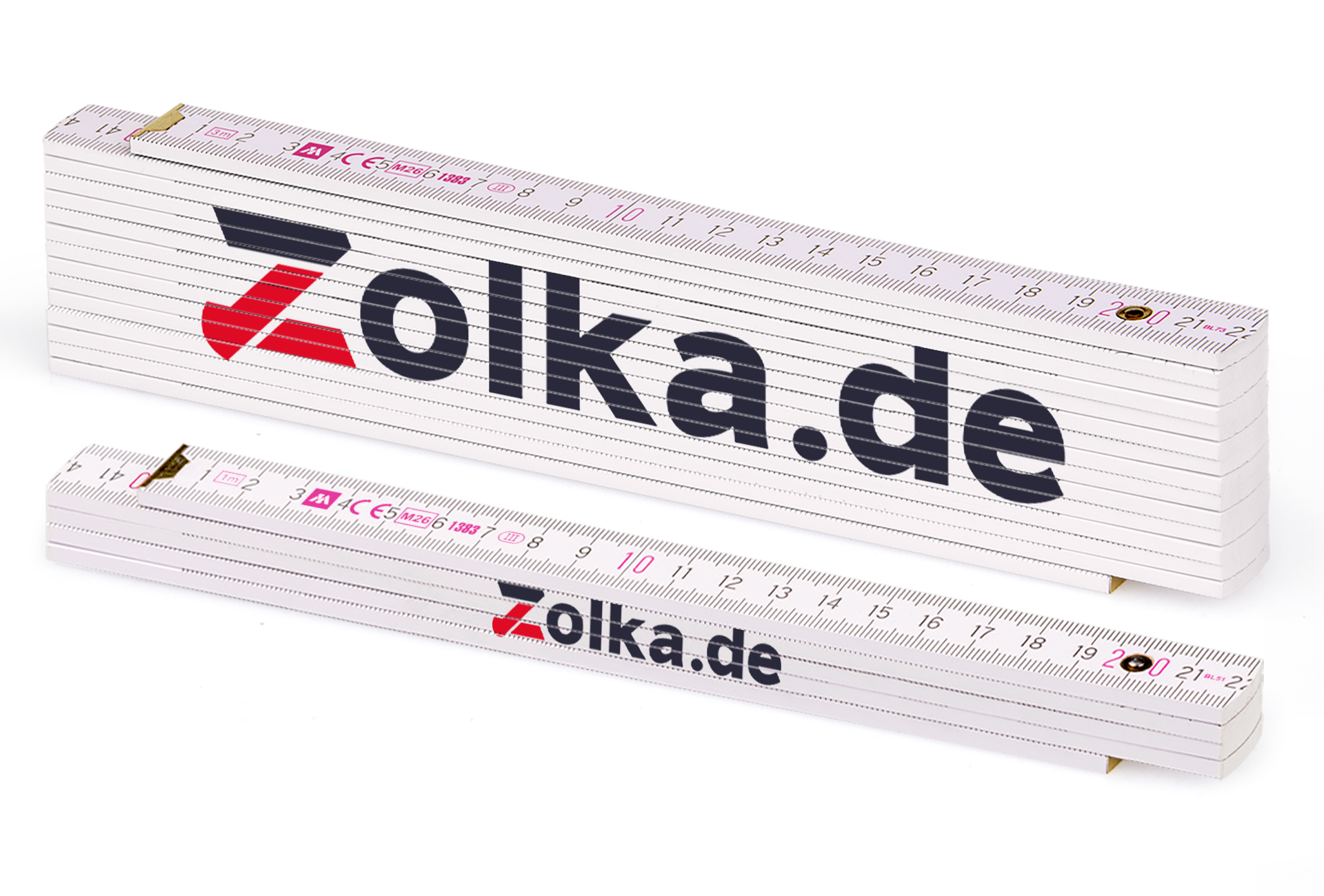 Flexible use of a logo on different products