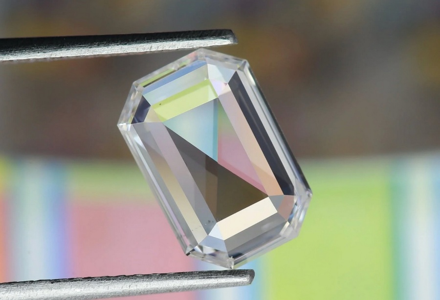 На онлайн-платформе ELIA’S будут продаваться бриллианты, произведенные внутри страны из российского сырья