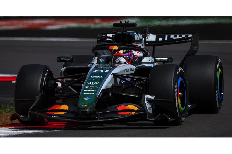 McLaren Mastercard F1 Team MCL40 British GP 2026