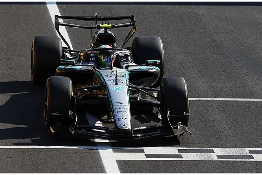 Mercedes - AMG Petronas Formula 1 Team W17 No.12 Winner Italian GP 2026 - Kimi Antonelli ( with figurine, with number and pit board )