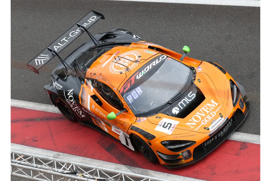 McLaren 720S GT3 EVO No.5 Optimum Motorsport