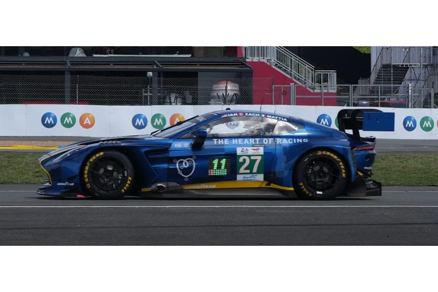 Aston Martin Vantage AMR LMGT3 No.27 HEART OF RACING TEAM