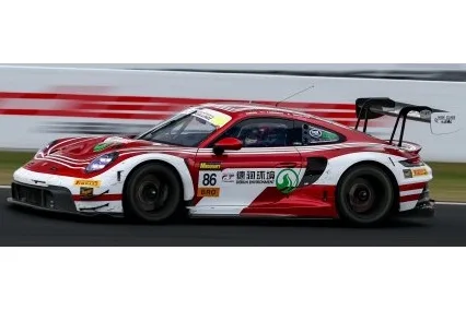 Porsche 911 GT3R No.86 High Class Racing