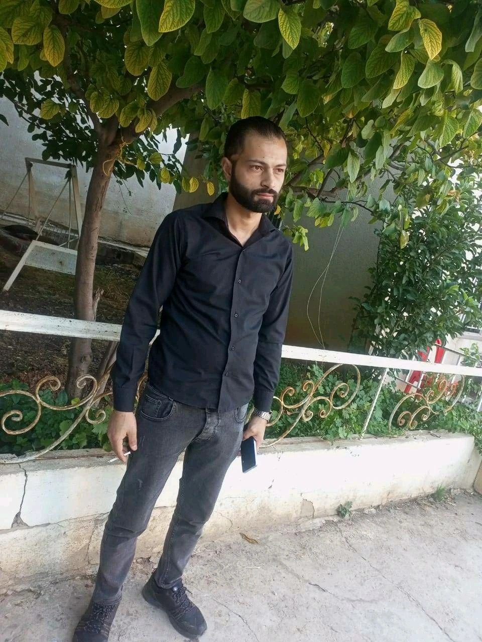 ابواحمد علي