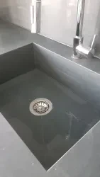 تشطيب بيوت سراميك حمامات وارضيات و مطابخ رخام ويوجد تصليح