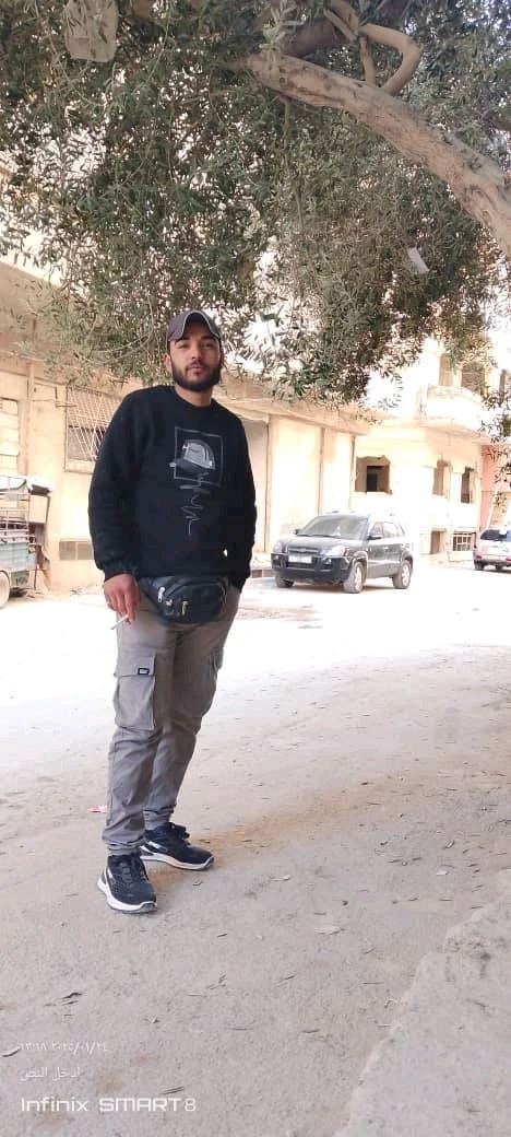 محمد منا