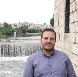 مصطفى