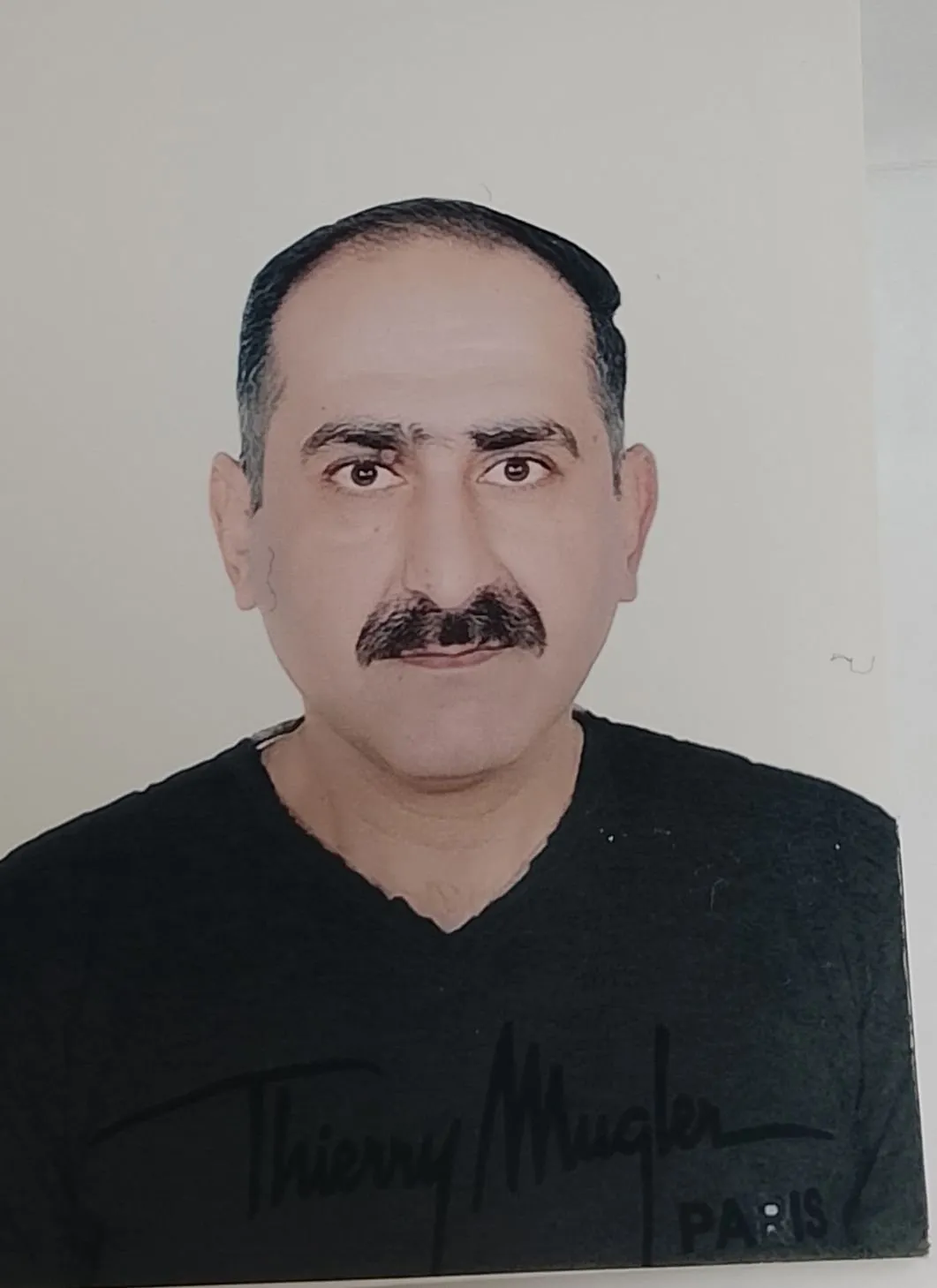 ثائر
