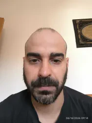 أنس النجار (وخراطة الاخشاب)