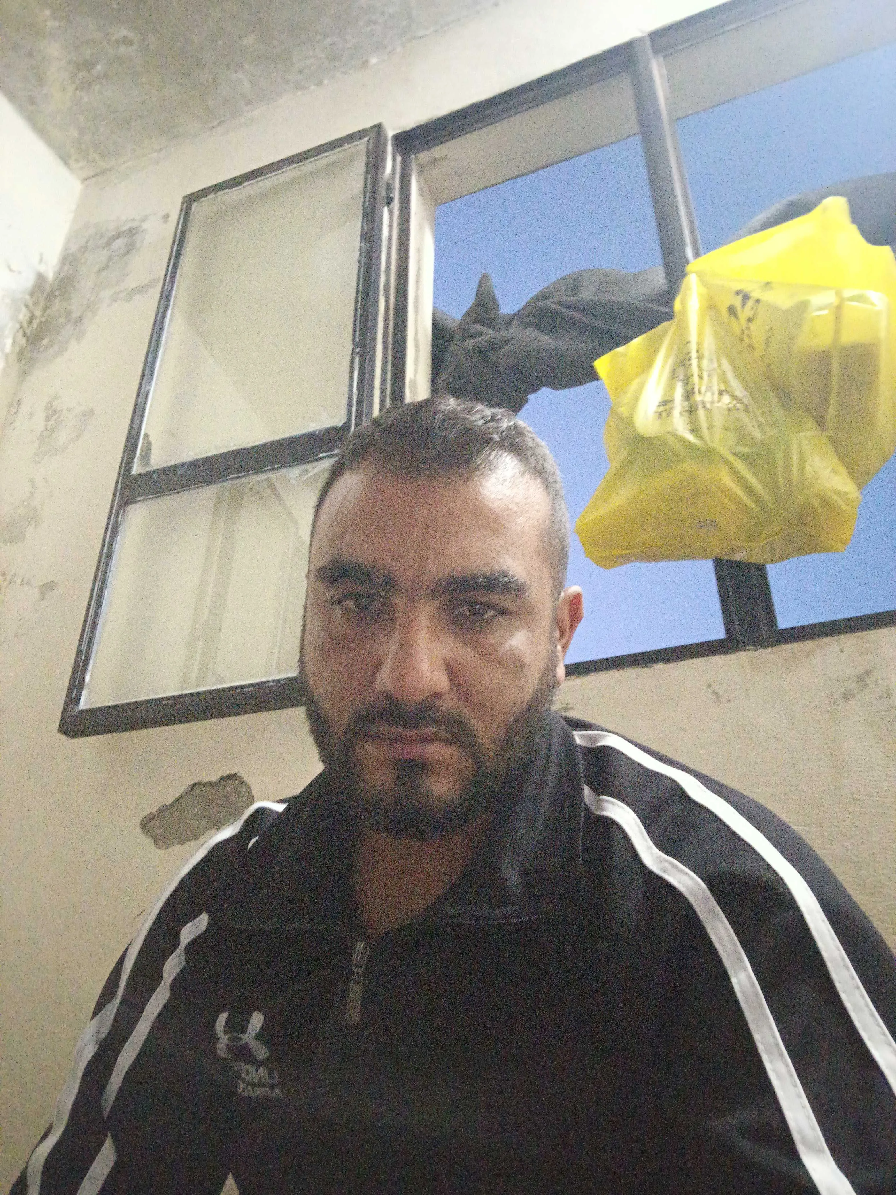 علي كهرباء