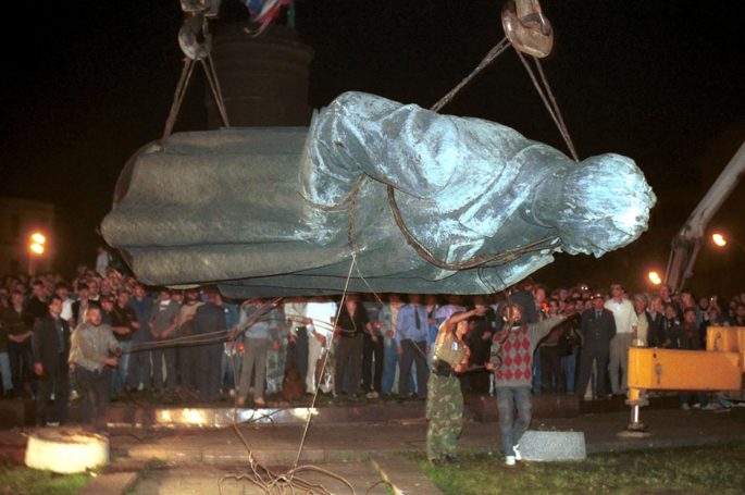 Мосгордума: Комиссия против переноса памятника Дзержинскому на Лубянку