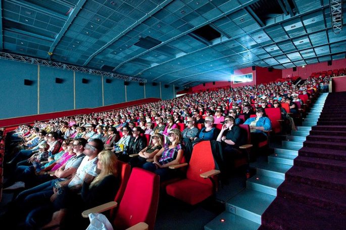 Зрители всё меньше смотрят российские фильмы в кинотеатрах