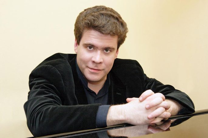 Денис Мацуев выступил с концертом в зале Сергея Рахманинова