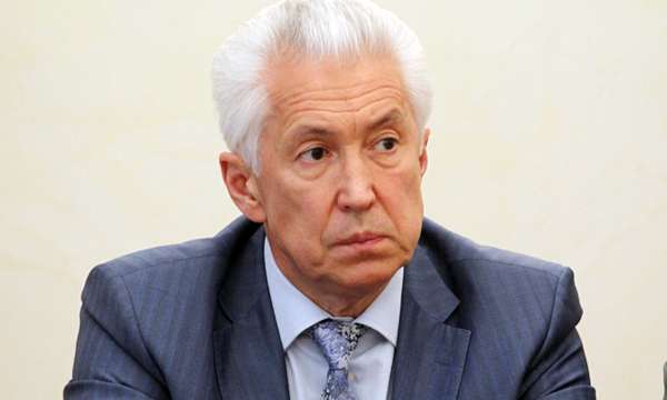 Владимир Васильев призвал не допустить шантаж депутатов