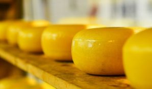 Как отличить настоящий сыр от сырного продукта?