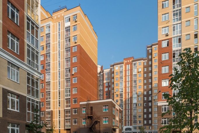 Лидером Московского региона по объему ввода жилья стала «А101» (входит в «САФМАР» М.Гуцериева)