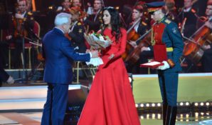 Певице Заре вручена премия Министерства обороны в области культуры и искусства