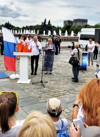 Сергей Сотников и Никита Лушников посетили Парк победы с целью участия в крупной акции