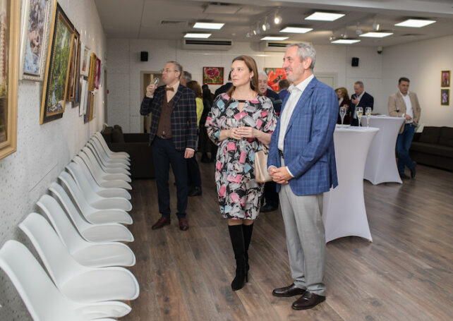 15 ноября состоялось торжественное открытие художественной выставки уникального автора и популярного психолога Инны Кирюшиной