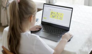 Бесплатная онлайн-школа от «Яндекса» и ЦПМ работает в режиме полного учебного дня