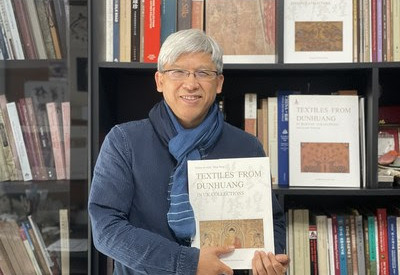 Серия книг Textiles from Dunhuang — исторический шедевр о дуньхуанском текстиле