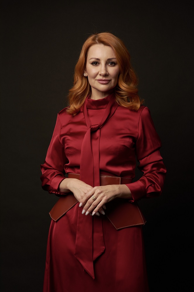 Основатель ювелирного бренда Лилия Данилова дарит бриллиант в 1 карат