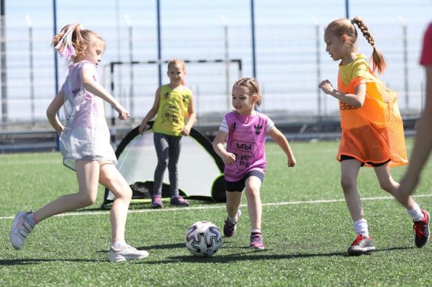 Девочек приглашают к участию во Всероссийском футбольном фестивале «Мы в игре. Лето»￼