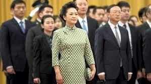 CCTV+: первая леди Китая Пэн Лиюань посетила оперный театр в Гонконге