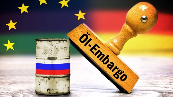 <strong>Глава Еврокомиссии: санкции «разорвут» экономику России</strong>