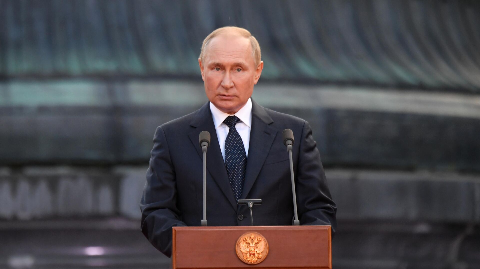 <strong>Путин поздравил россиян с 1160-летием зарождения государственности</strong>