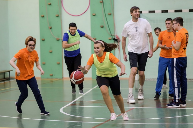 ￼«тихий!баскетбол» провел уроки для детей с особенностями в московской школе