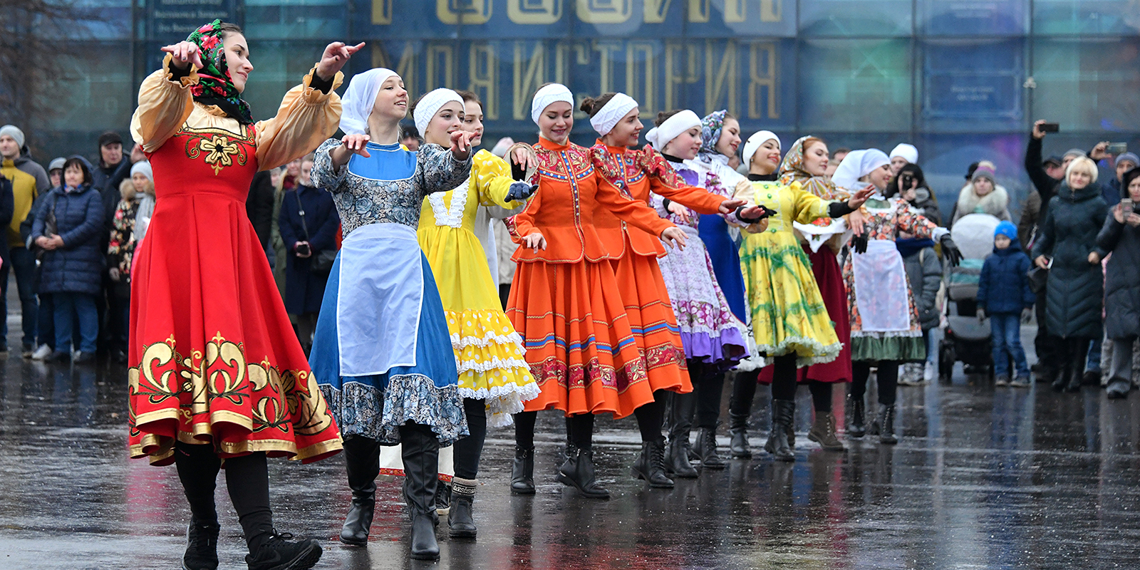 Открытая кухня, мастер-классы и знакомство с традициями: что еще подготовили «Московские сезоны» ко Дню народного единства