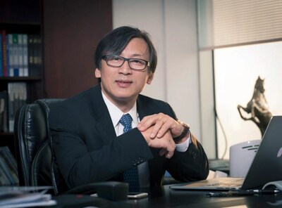 Лидер компании Hisense: Д-р Лань Линь — «Человек года в области экономики» за 2022 год