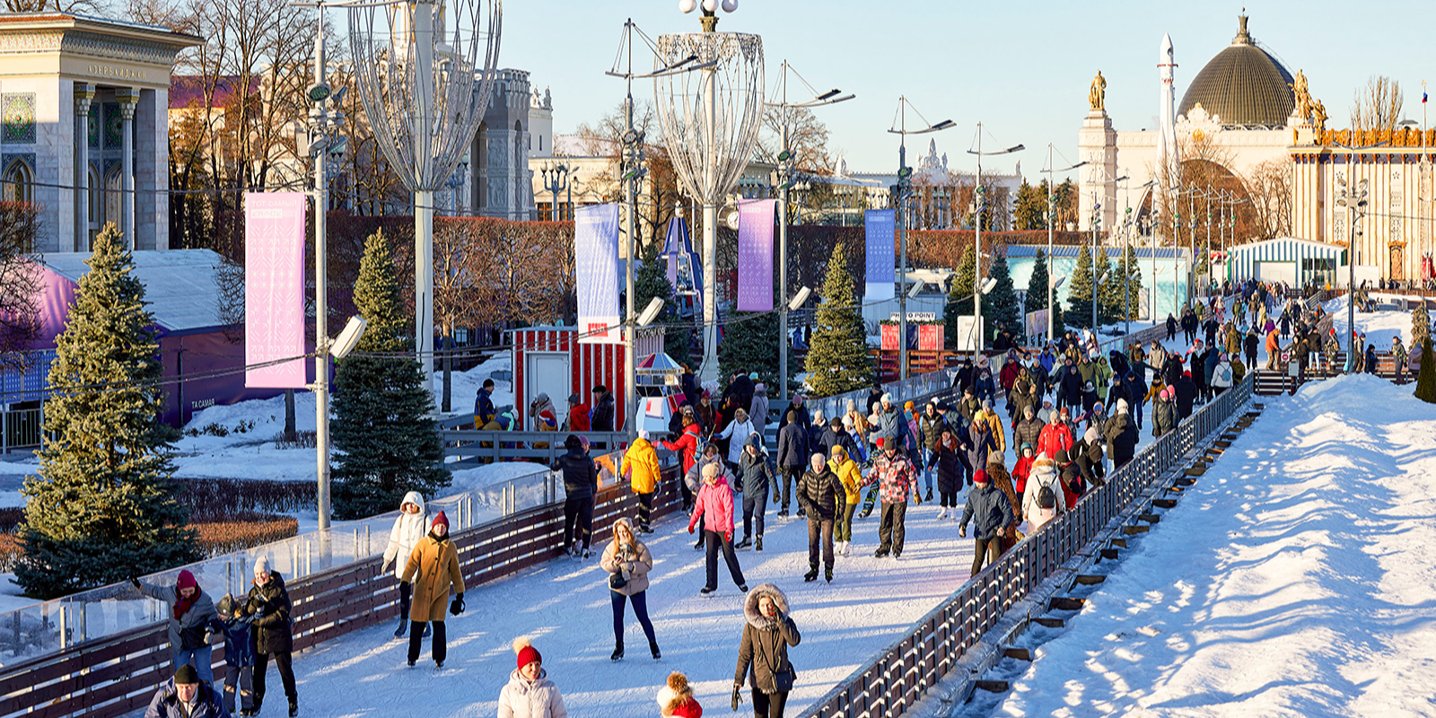 Самым популярным видом активного отдыха в новогодние каникулы стало катание на коньках