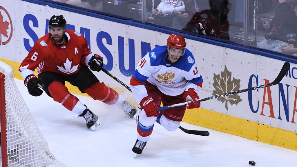 Фонд предпринимателя Михаила Гуцериева помог в проведении соревнований по хоккею на реке Амур