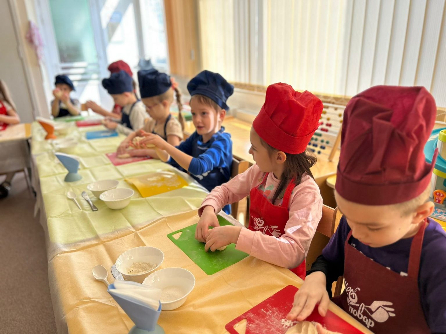 В детском саду на северо-западе Москвы прошел кулинарный мастер-класс
