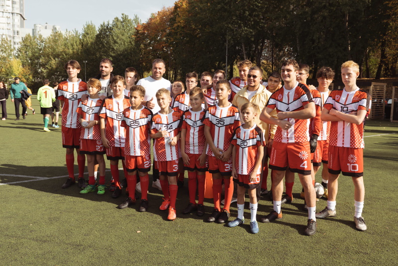 Футбольный турнир для команд центров содействия семейному воспитанию Москвы: сближая сердца и воплощая мечты