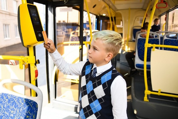 Какой общественный транспорт родители считают самым безопасным для детей