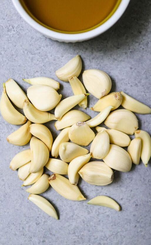 الثوم: كنز الصحة من الفريزر إلى المائدة - دليل شامل للحفظ والاستفادة