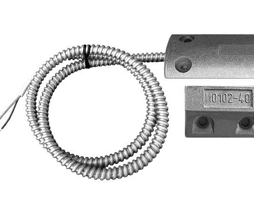 ИО 102-40 А2М (4), высокотемпературный: Извещатель охранный точечный магнитоконтактный высокотемпературный, кабель в металлорукаве