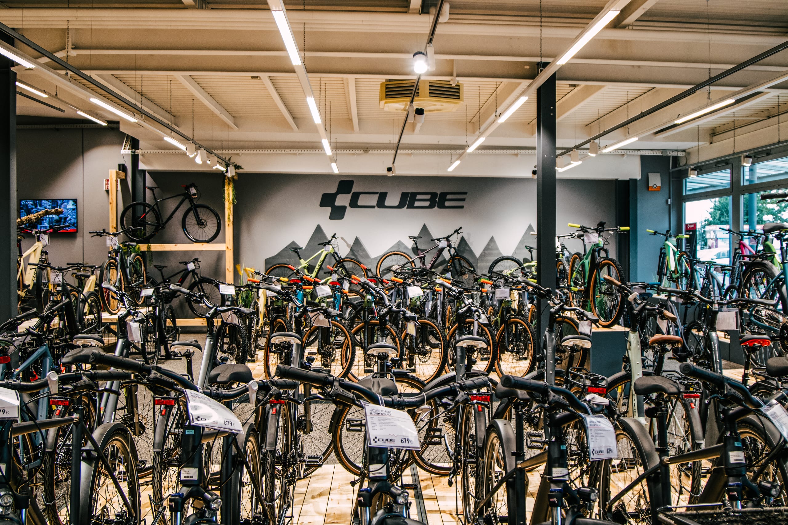 CUBE Store Hannover Nord | Multicycle - Dein CUBE Spezialist