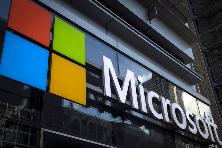 Корпорация Microsoft подала в суд на власти США