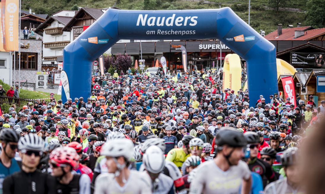  ntry.at Illustration 