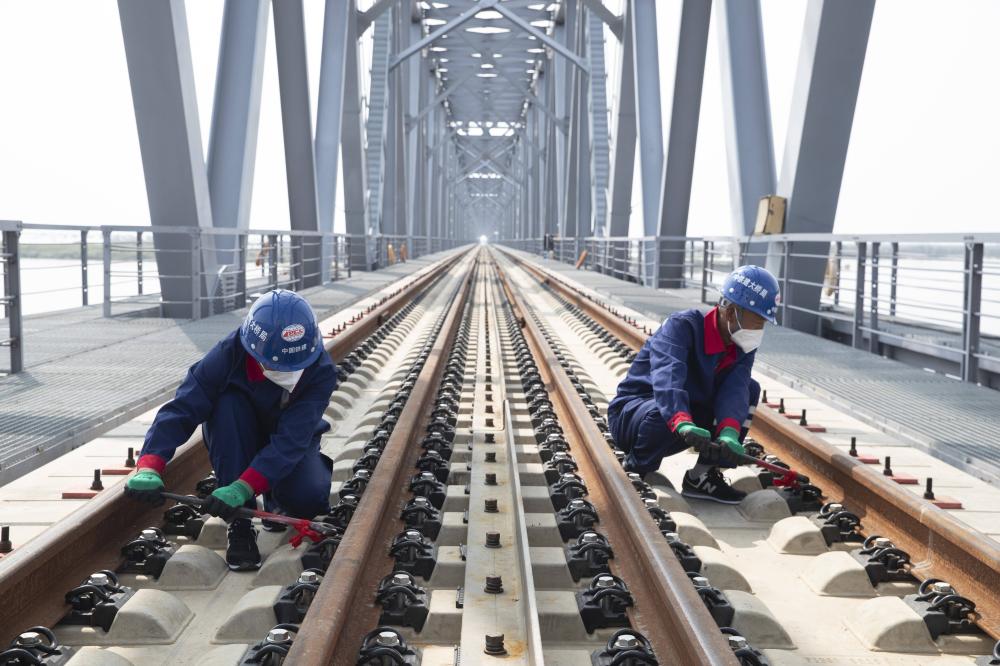 РФПИ завершил строительство российского сегмента моста через Амур в Китай